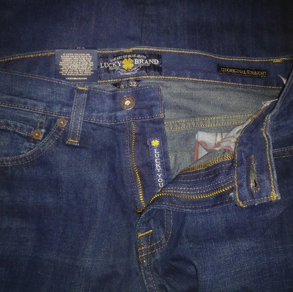 Lucky Brand Straight Leg Jeans - Picture 2 of 4